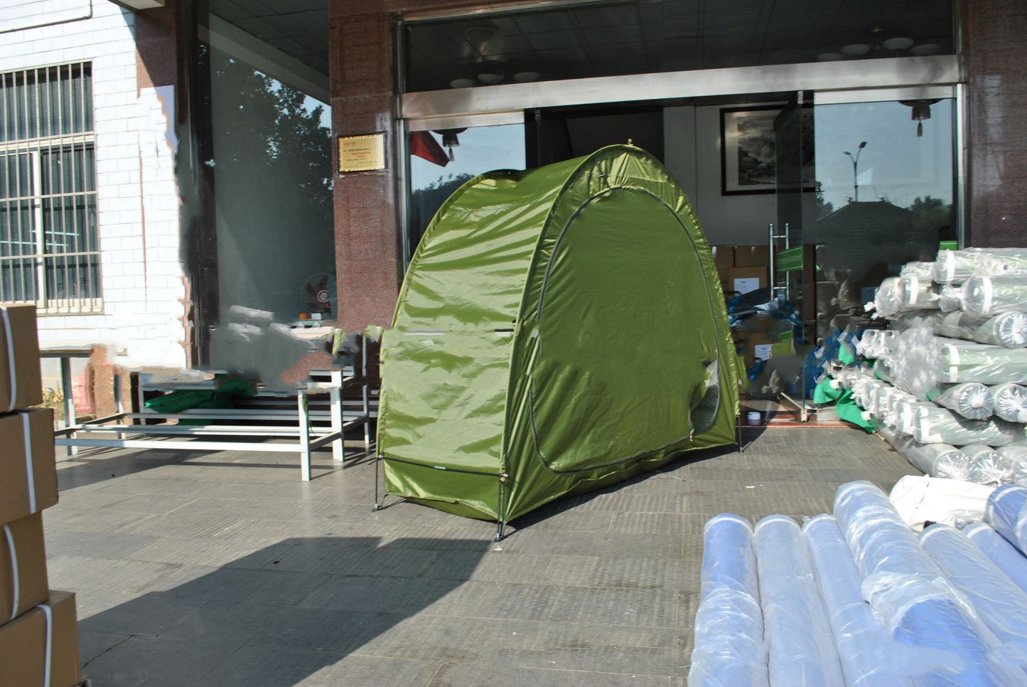 Parked mountain bike folding canopy