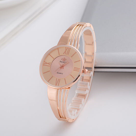 Quartz watch with fashionable fine watch strap