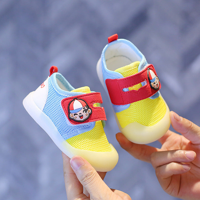 Velcro baby shoes