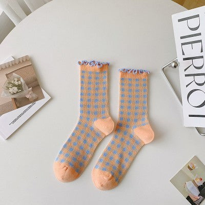 Sweet Plaid Wood Ear Edge Mid Length Socks