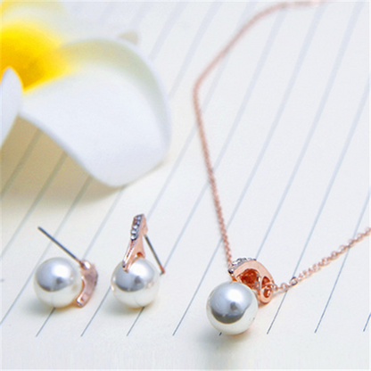 Pearl necklace set