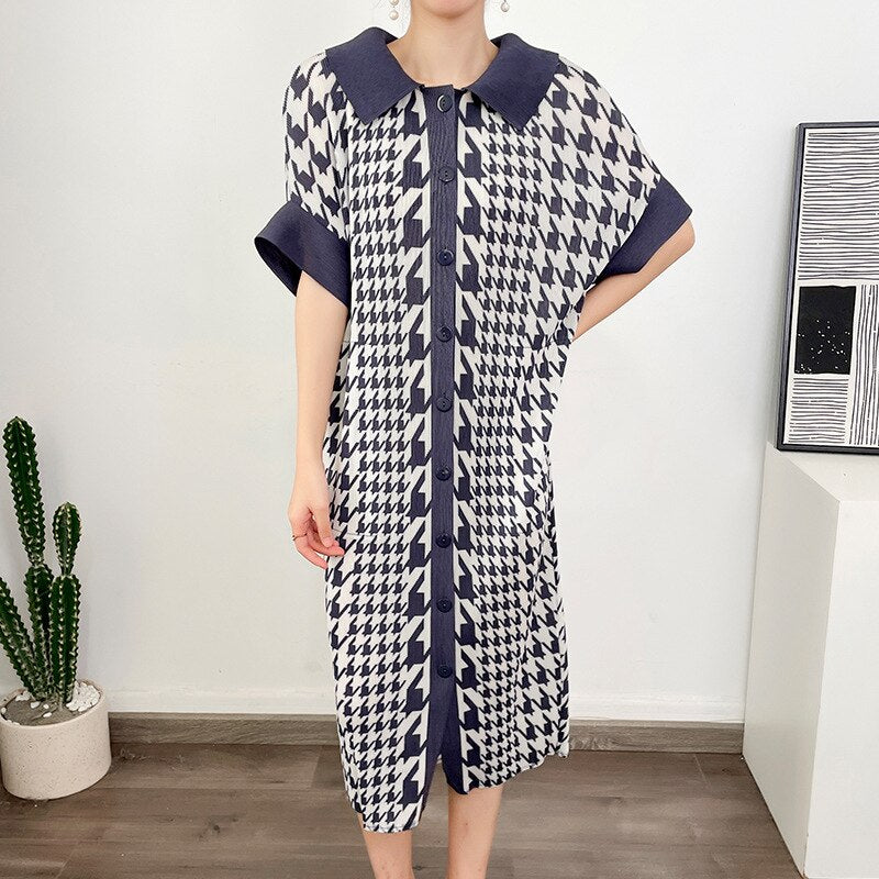 Women's single breasted ruffled lapel dress Miyake Pleated  summer new product loose large size short sleeve printed dresses