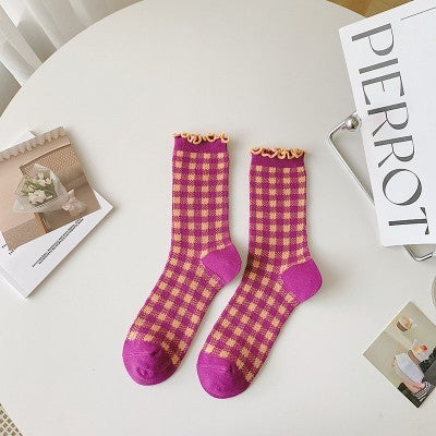 Sweet Plaid Wood Ear Edge Mid Length Socks