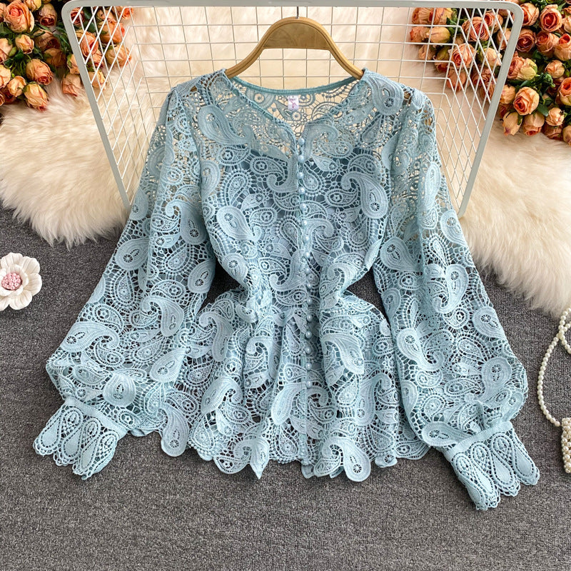 Autumn New Vintage Palace Style Super Fairy Design Round Neck Hollow out Hook Flower Lace Shirt Western Short Top