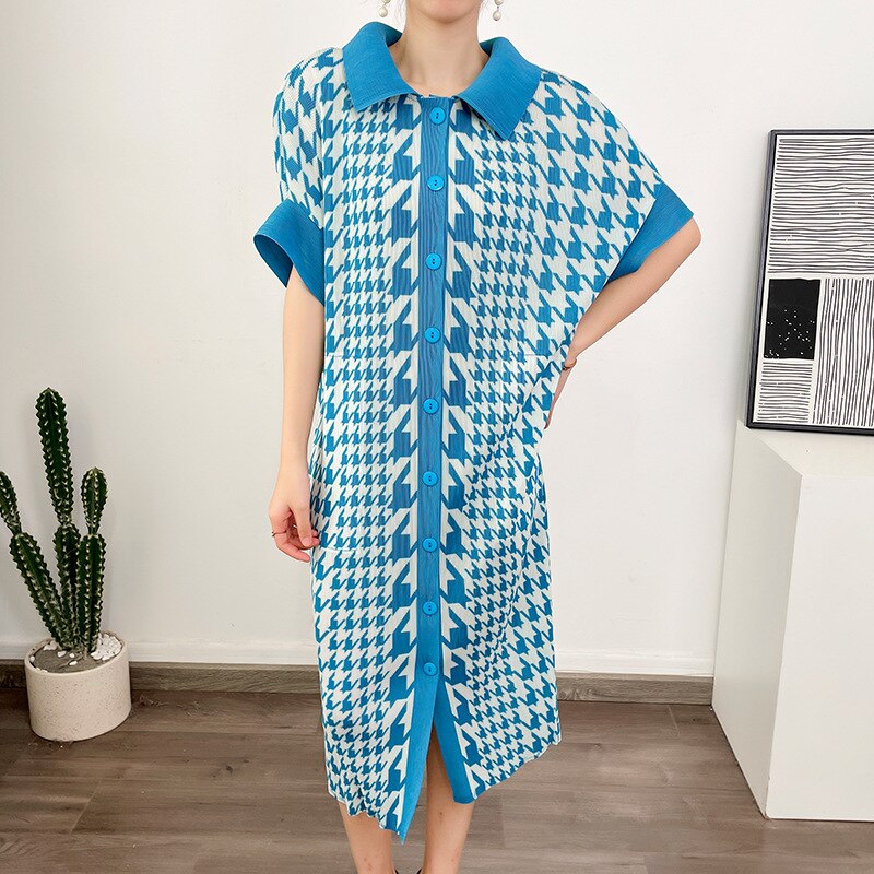 Women's single breasted ruffled lapel dress Miyake Pleated  summer new product loose large size short sleeve printed dresses