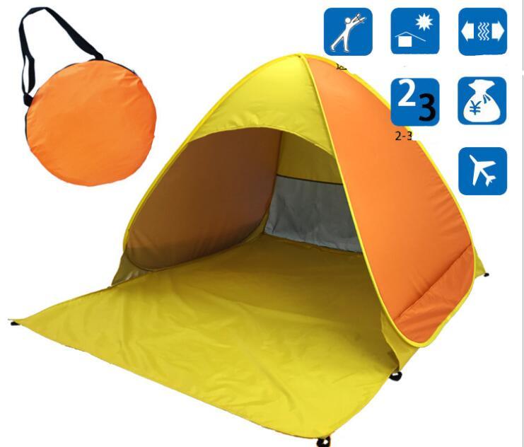 Sun protection automatically set up a beach tent