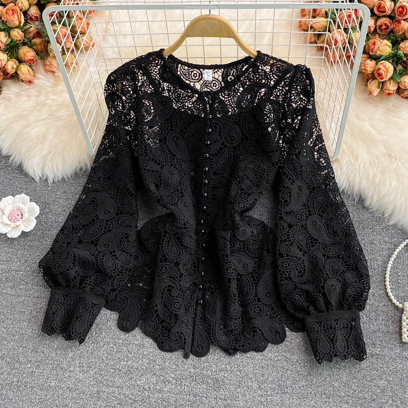 Autumn New Vintage Palace Style Super Fairy Design Round Neck Hollow out Hook Flower Lace Shirt Western Short Top