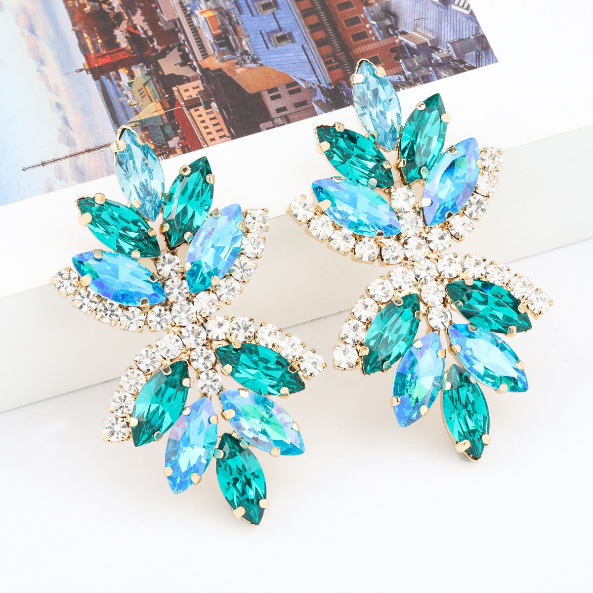 Fashion Color Diamond Round Alloy Diamond Geometric Earrings