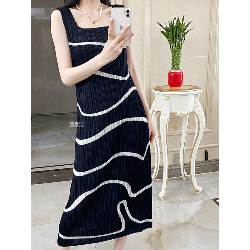 Sanzhai Ruffled French Vintage Square Neck Dress Women's Summer 2023 New Contrast Stripe Slim Sleeveless Tank Top Skirt