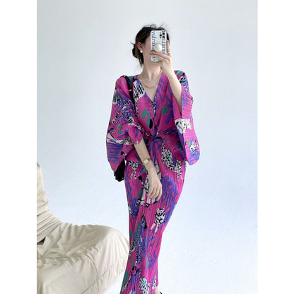 Pleated Spring and Summer New Printing V-Neck Slim Dress Women's Fashion Temperament Bat Sleeve Sexy Long Dress