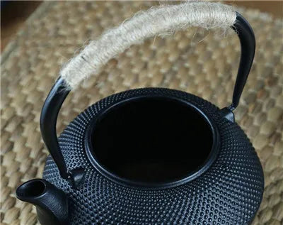 NLSLASI Cast Iron Tea Pot Stainless steel filter Cast Iron Teapot for Boiling Water Oolong Tea Home Induction Cooker Tea Kettle