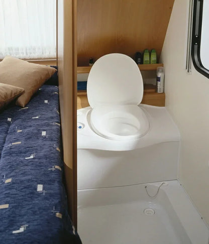 Bench-Style RV Toilet Cassette Toilet with Water Tank for Caravan C402