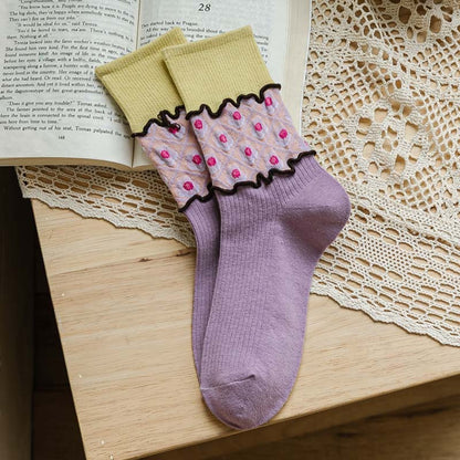 Women's Fashion Minimalist Relief Stitching Wooden Ear Three-dimensional Floral Mid-calf Socks