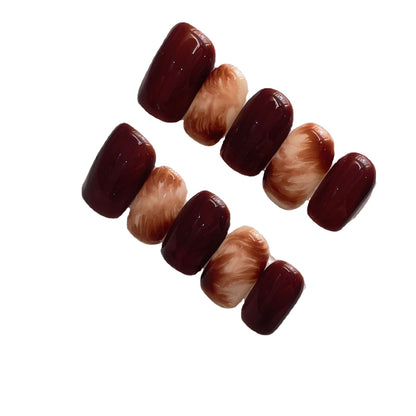 The New Manicure Patch Caramel Smudges Wear Amber White