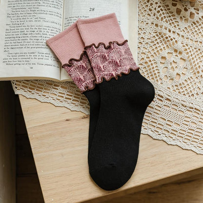 Women's Fashion Minimalist Relief Stitching Wooden Ear Three-dimensional Floral Mid-calf Socks