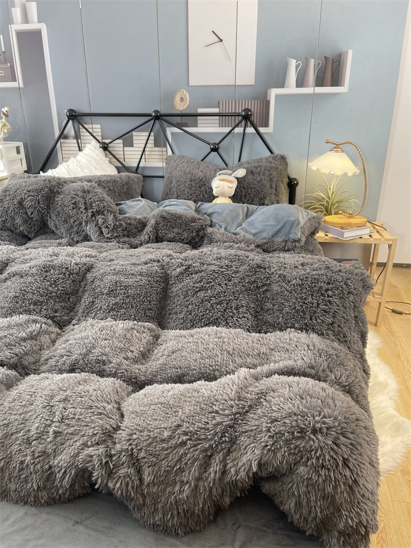 Winter Thickened Mink Velvet Bed Four Piece Set