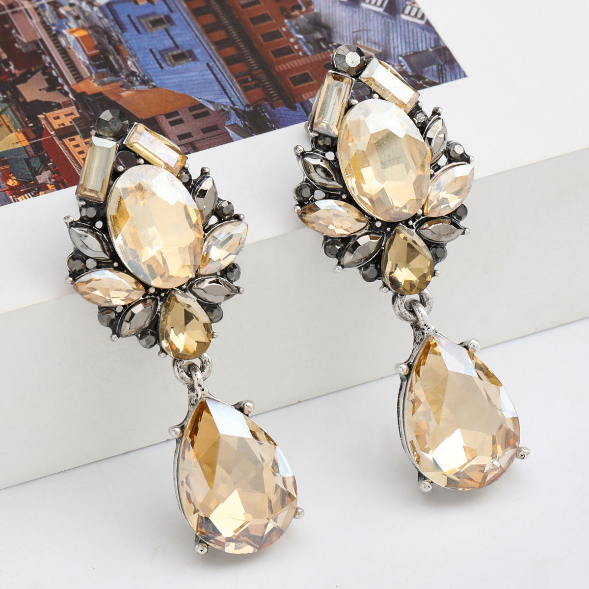 Fashion Color Diamond Round Alloy Diamond Geometric Earrings