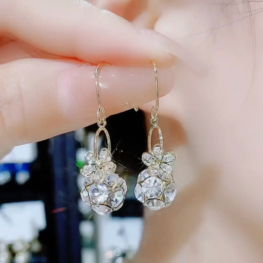 High-quality Zircon Flower Earrings Women's Fashion Temperament Light Luxury